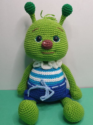 Gafanhoto em amigurumi