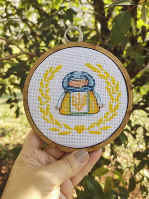 Quadro em ponto cruz - boneca mótanka