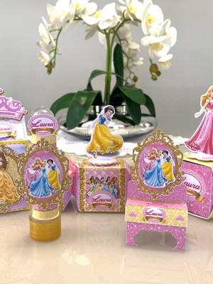 Kit princesas 50 itens - 5 modelos