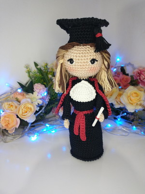 Boneca formanda em croche amigurumi