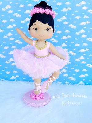 Boneca bailarina em feltro