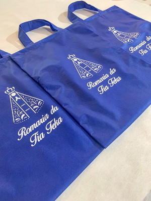 Sacola de tnt personalizada 30x40 cm