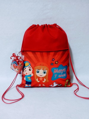 Mochila com chaveirinho