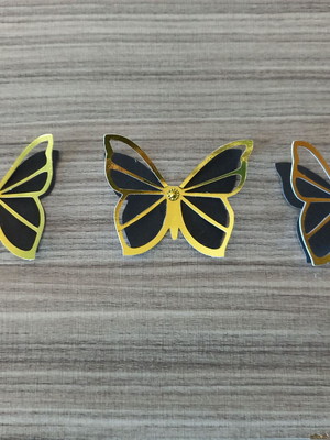 Aplique de borboleta duplo vazado metalizada