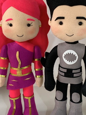 Shark boy ou lava girl feltro artesanal