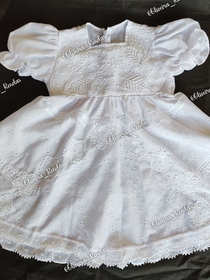 Vestido para batizado em renda renascença