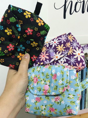 Mini necessaire de tecido com 3 divisórias