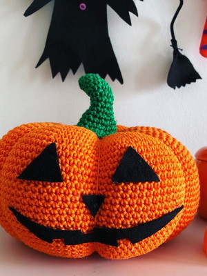 Abóbora de crochê halloween