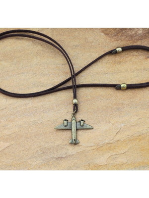 Colar de couro masculino avião