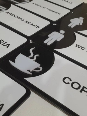 Placas de identificação para clínicas, consultórios, salas