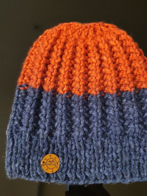 Gorro bicolor tam. único feito a mão