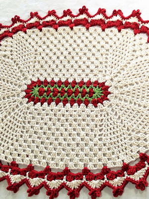 Tapete de crochê oval barbante