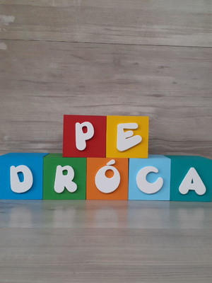 Nomes em cubos - mod. infantil - 6 x 6 x 6 cm - 7 letras
