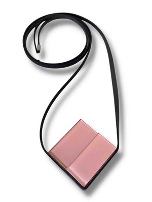 Colar varanda rosa