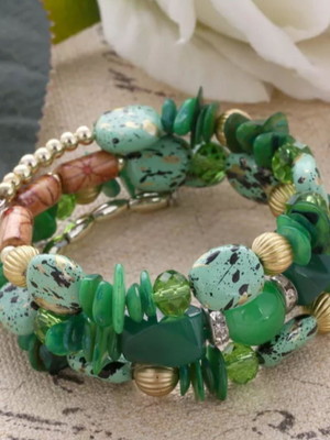 Pulseira verde pedras e contas ajustável bijus