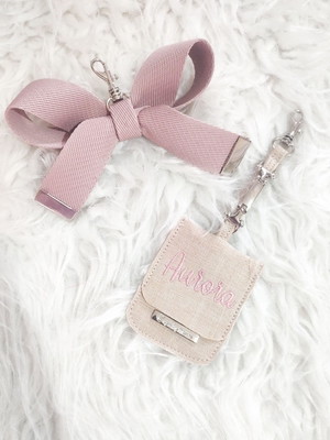 Kit chaveiro bolsa maternidade laço e tag personalizada