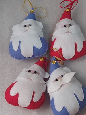 Kit de pingentes papai noel em feltro para árvore de natal