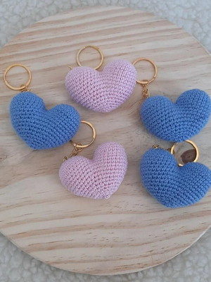 Chaveiro amigurumi coração