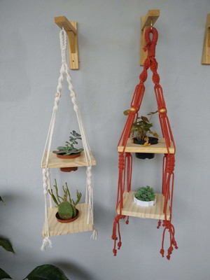 Floreira porta vaso duplo em macramê terra cota
