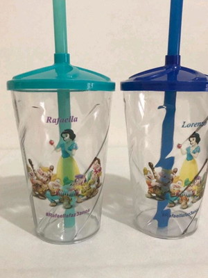 Copo twister 500 ml com tampa e canudo