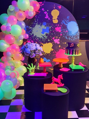 Decoração mini table neon