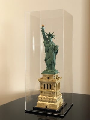 Expositor lego estátua da liberdade