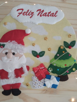 Enfeite de porta papai noel com árvore