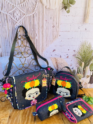 Bolsa frida +lancheira térmica +necessaire +capa agenda)