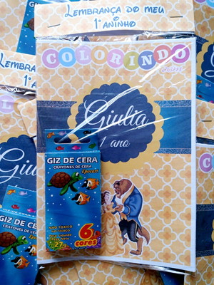 Kit colorir com giz a bela e a fera
