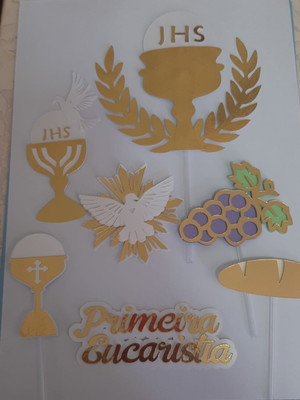 Topo de bolo primeira eucaristia comunhão personalizado