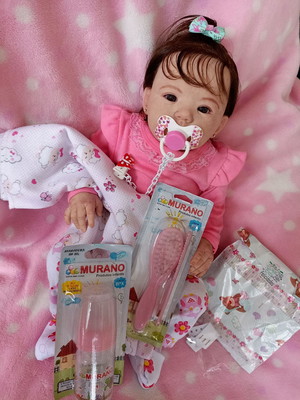 Bebê reborn menina abigail com enxoval