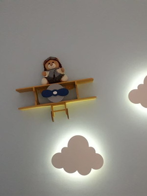 Prateleira avião 60cm amarelo e azul escuro para quarto bebe