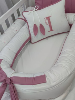 Ninho redutor menina branco com rose clean inicial folha