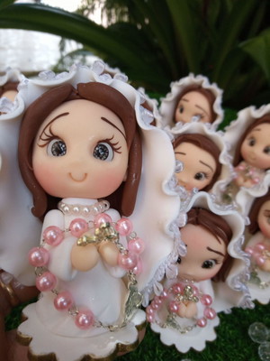 Lembrancinha primeira eucaristia menina em biscuit