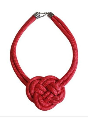 Colar corda nautíca nó infinito rosa escuro