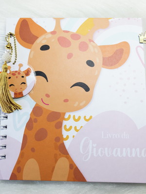 Livro do bebê - girafa arco-íris