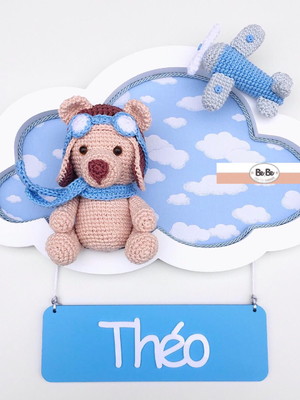 Enfeite de porta maternidade nuvem ursinho aviador amigurumi