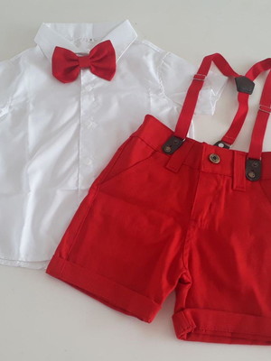 Conjunto com suspensório