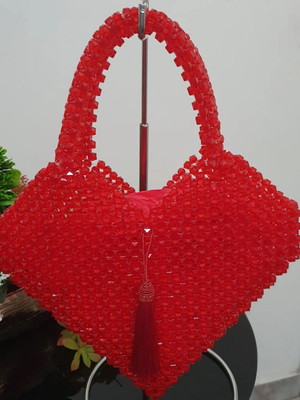 Bolsa de miçangas coração