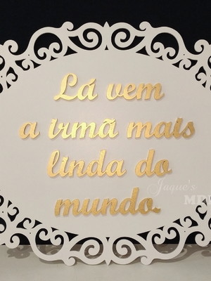 Placa oval personalizada com texto aplicado