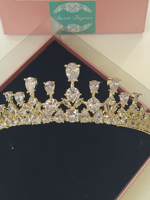 Coroa de zircônia dourada sweet