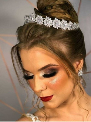 Coroa para noiva de zirconias