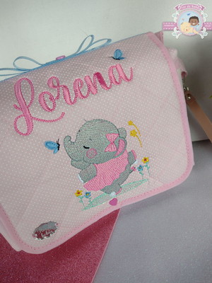 Porta fraldas e lenço umidecido