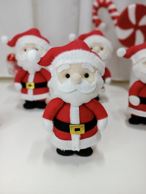 Papai noel em feltro ( kit de pingentes natalino)
