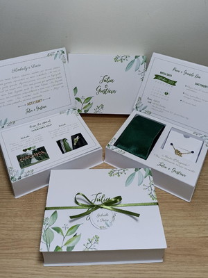 Caixa padrinhos casal com manual 16x12x3,5 cm verde