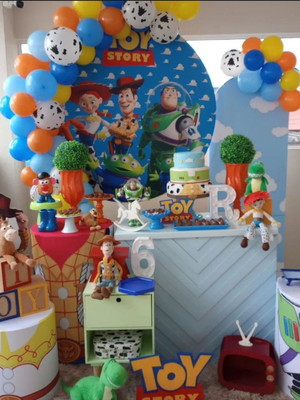 Decoração toy story locação