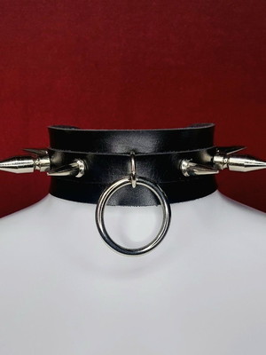 Choker gargantilha pollux com spikes gigantes