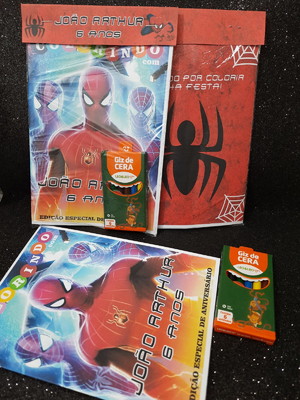 Kit colorir com giz tema homem aranha