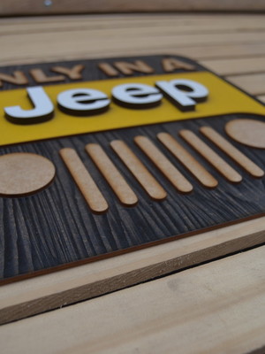 Placa em relevo jeep