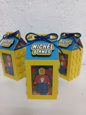 Caixa milk lego com visor